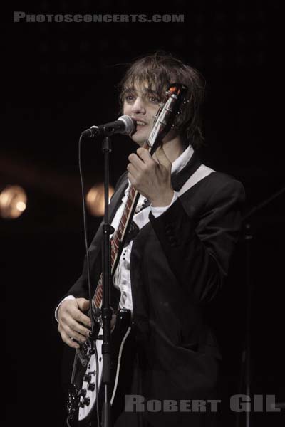 BABYSHAMBLES - 2008-09-13 - LA COURNEUVE - Parc Departemental - Grande Scene - Peter Doherty